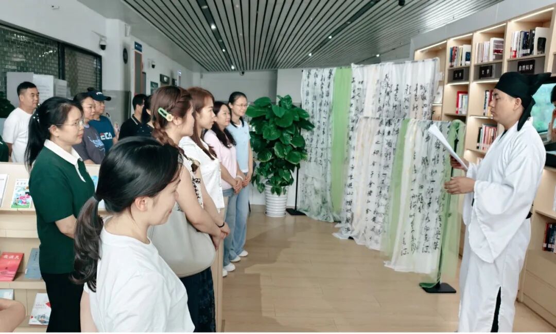 2026年“书香伴旅途·全民共阅读”百色高铁驿站主题阅读活动圆满举办